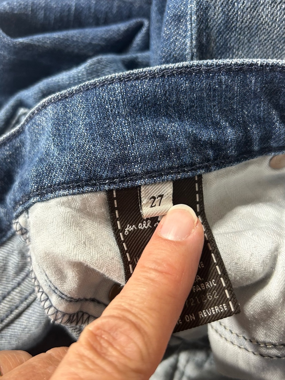 Women’s 7 for all mankind Dojo low rise flare jeans size 27 x 32” inseam 8” - Picture 5 of 7